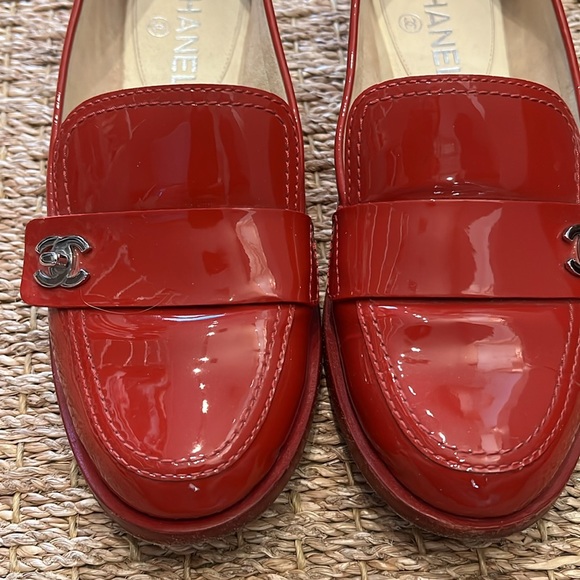 Patent red Chanel loafers - Picture 4 of 6